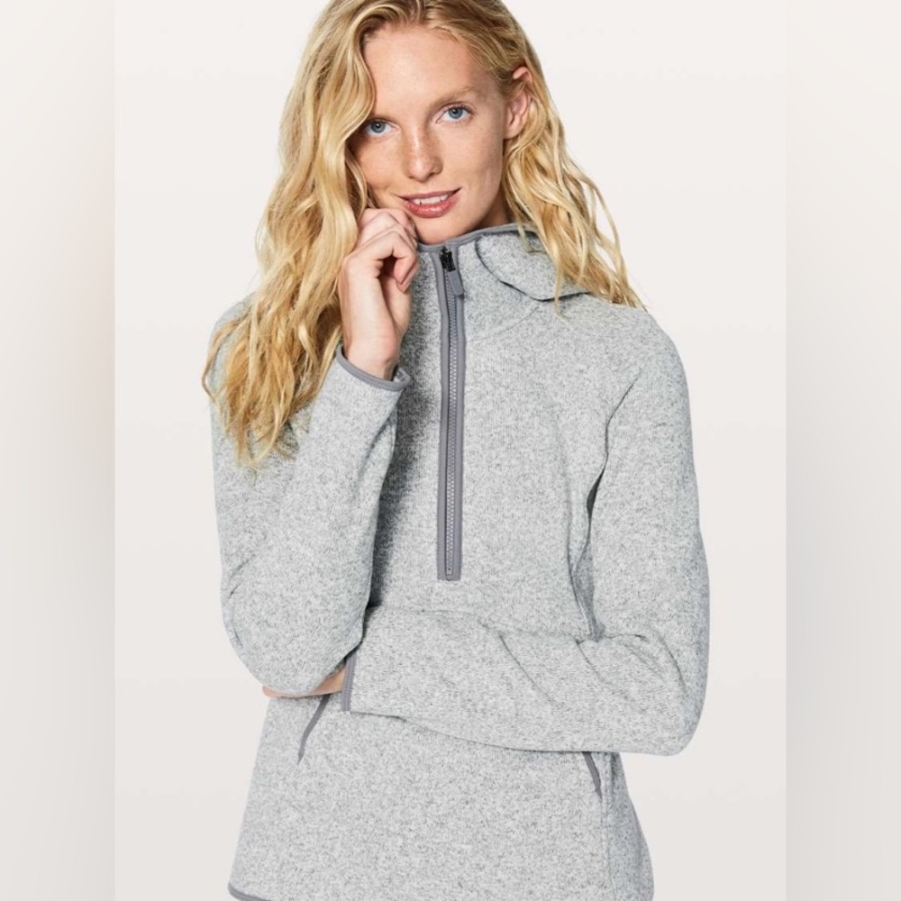 Lululemon Fleece & Thank You Pullover
Heathered White / Battleship size 6